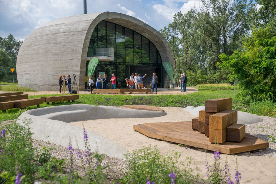 Pawilon Edukacyjny  „Kamień”, projekt:  eM4 Pracownia Architektury Brataniec